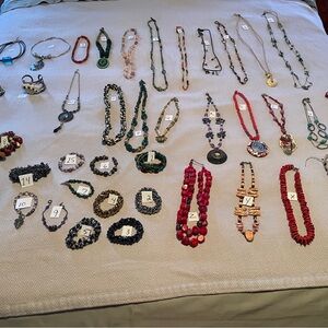 Assorted jewelry